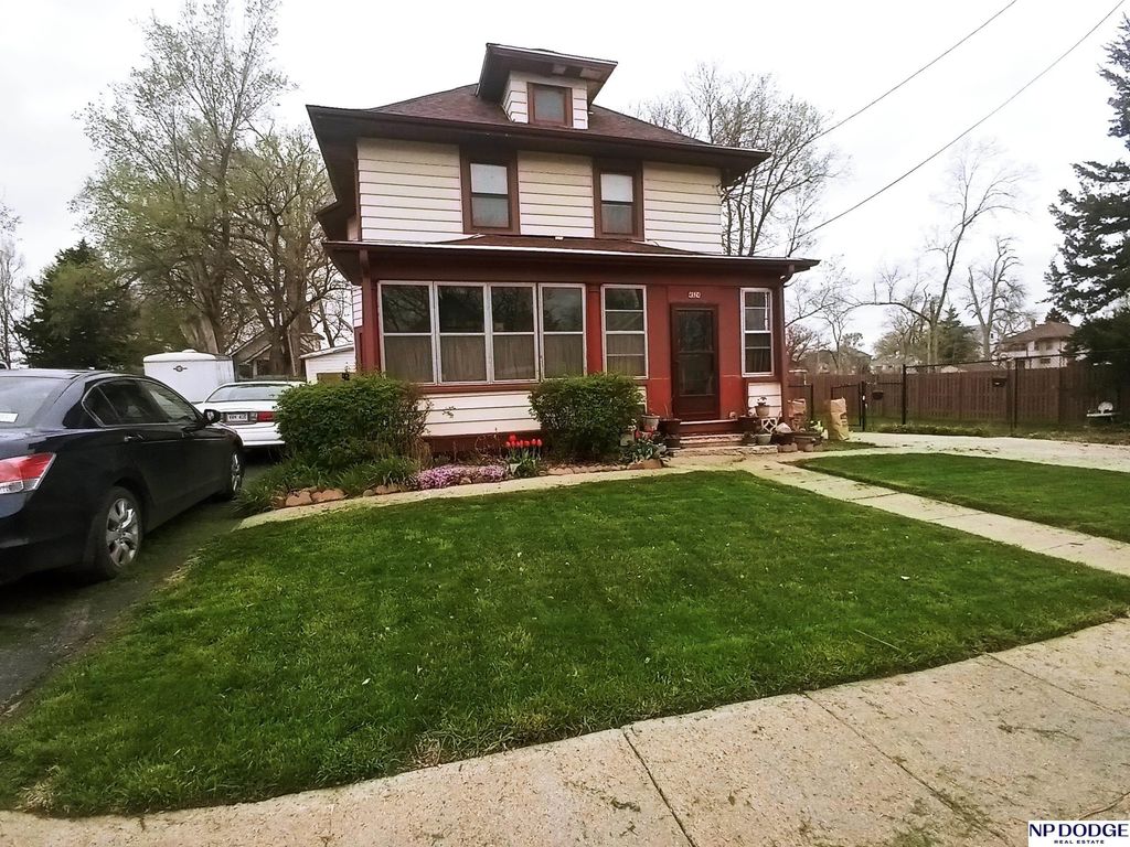 4524 N 21st Street, Omaha, NE 68110