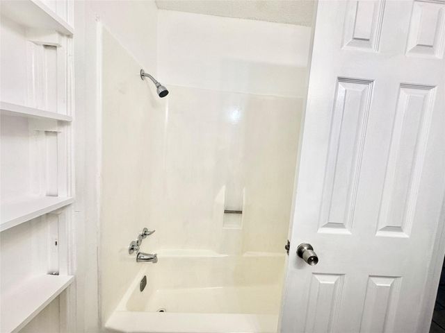 7221 Ellington CIR, Austin, TX 78724