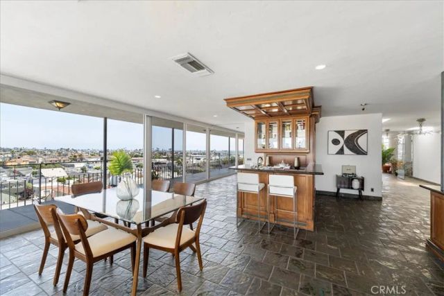 5400 E The Toledo 701, Long Beach, CA 90803