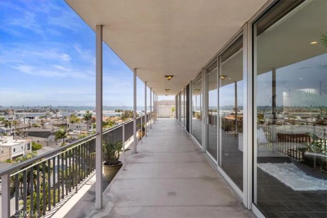 5400 E The Toledo 701, Long Beach, CA 90803