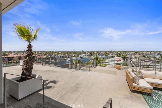 5400 E The Toledo 701, Long Beach, CA 90803