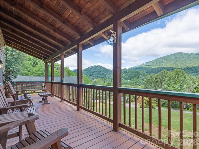 210 Tanner Trail, Waynesville, NC 28785