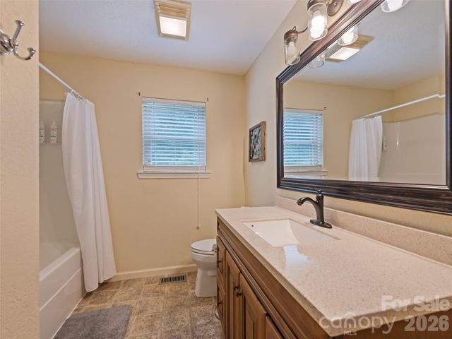 210 Tanner Trail, Waynesville, NC 28785