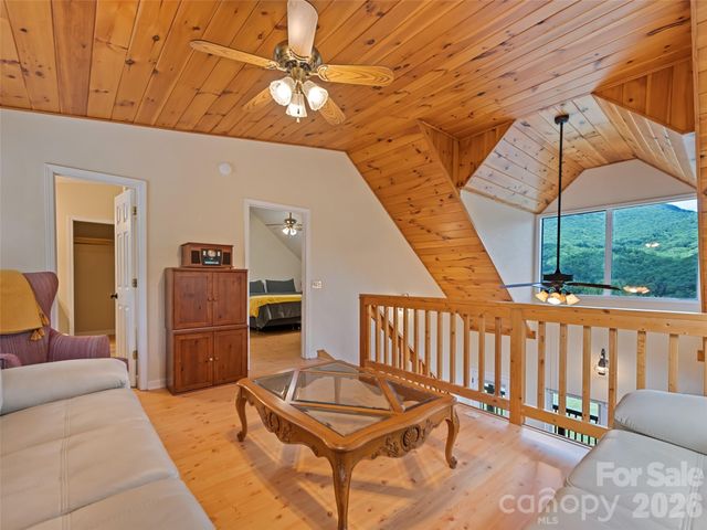 210 Tanner Trail, Waynesville, NC 28785