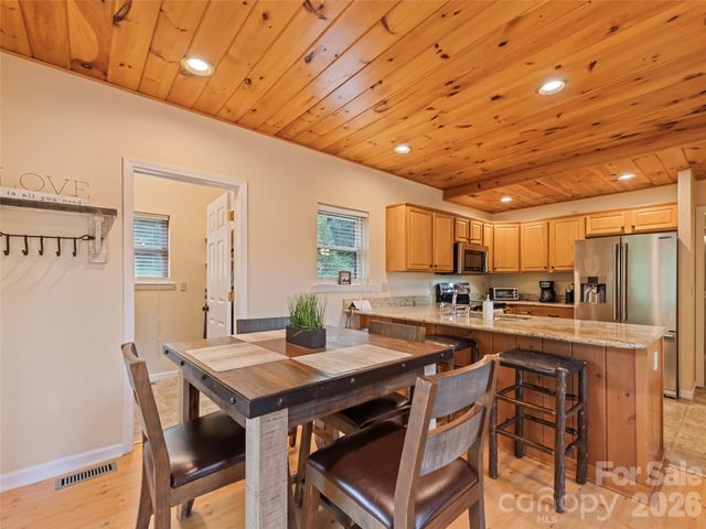 210 Tanner Trail, Waynesville, NC 28785