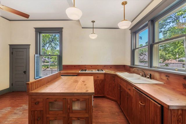 1662 FOREST AVE, Memphis, TN 38112