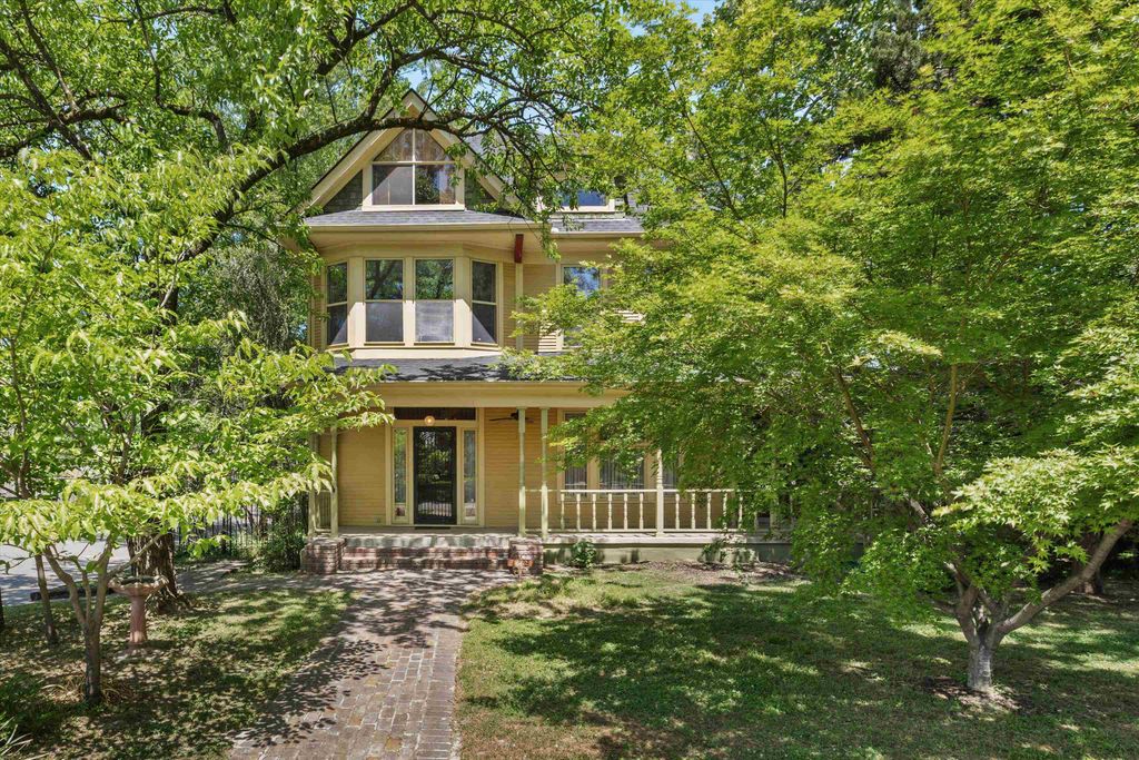 1662 FOREST AVE, Memphis, TN 38112