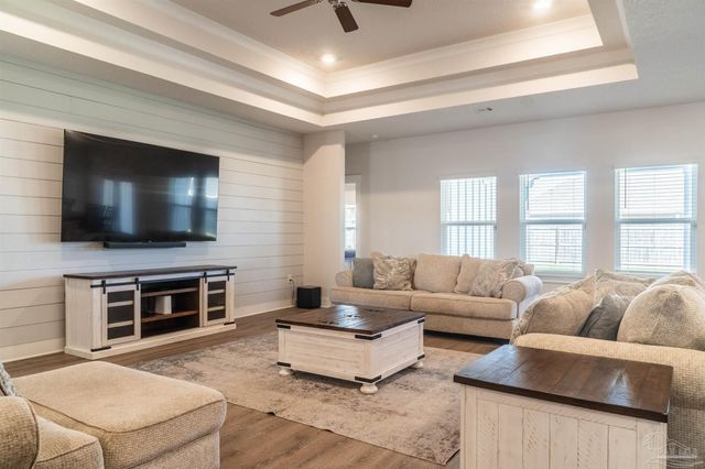 6242 Jenks Dr, Gulf Breeze, FL 32563