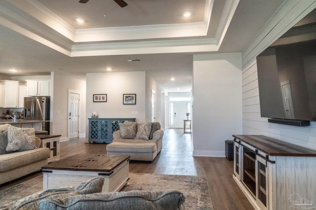 6242 Jenks Dr, Gulf Breeze, FL 32563