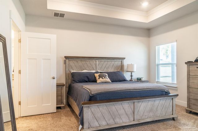 6242 Jenks Dr, Gulf Breeze, FL 32563