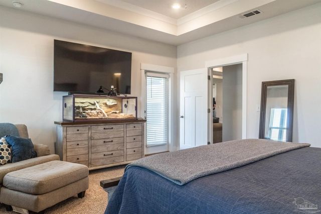 6242 Jenks Dr, Gulf Breeze, FL 32563