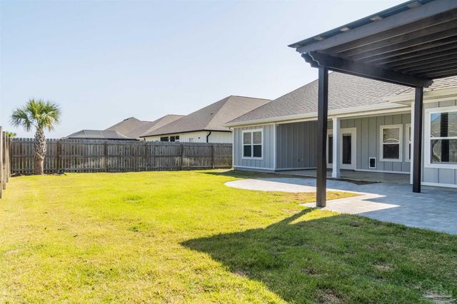6242 Jenks Dr, Gulf Breeze, FL 32563