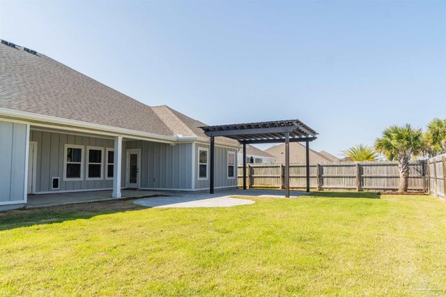 6242 Jenks Dr, Gulf Breeze, FL 32563