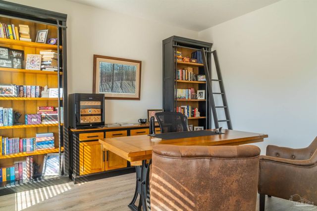 6242 Jenks Dr, Gulf Breeze, FL 32563