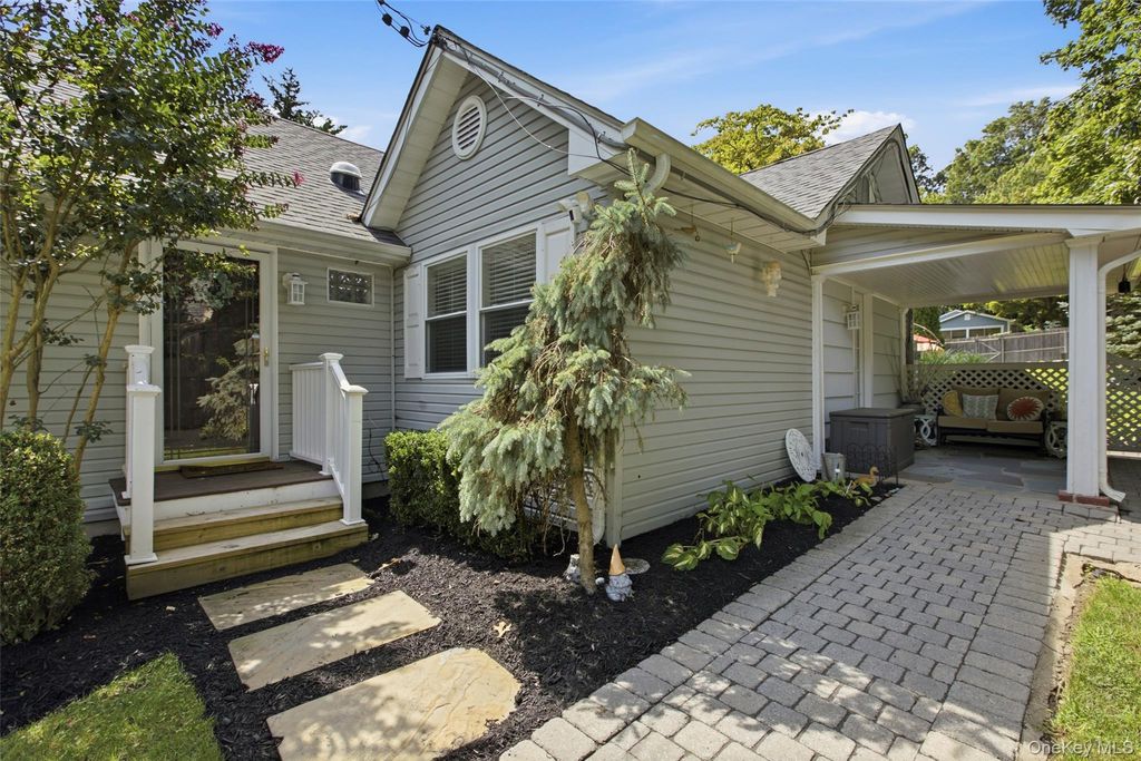 36 Kew Drive, Sound Beach, NY 11789 — photo 3