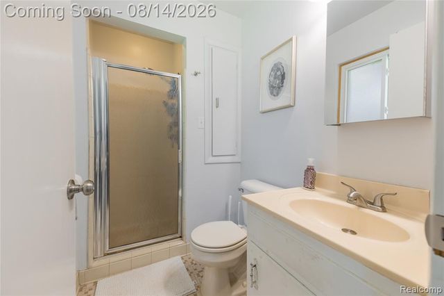 25155 Dallas Court, Grosse Ile, MI 48138