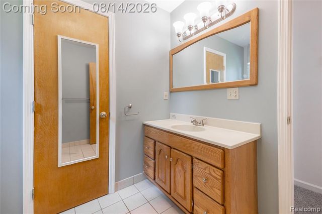 25155 Dallas Court, Grosse Ile, MI 48138