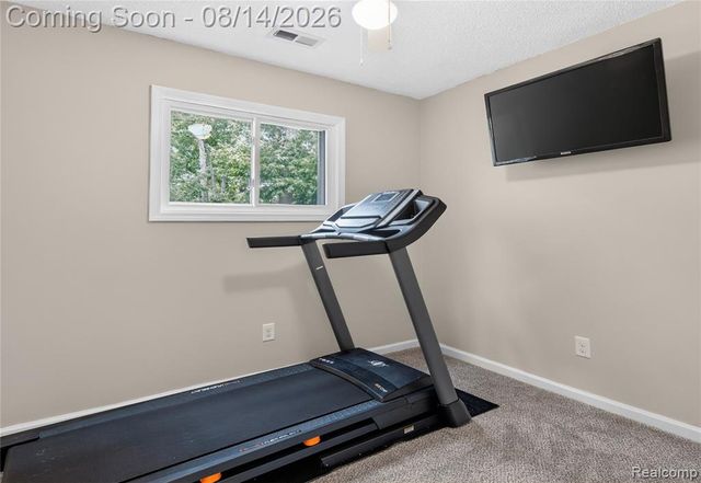 25155 Dallas Court, Grosse Ile, MI 48138