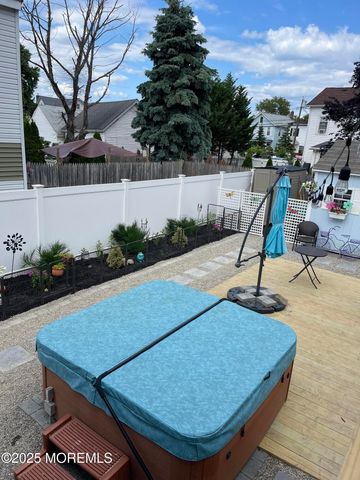 87 Church Street, Keyport, NJ 07735