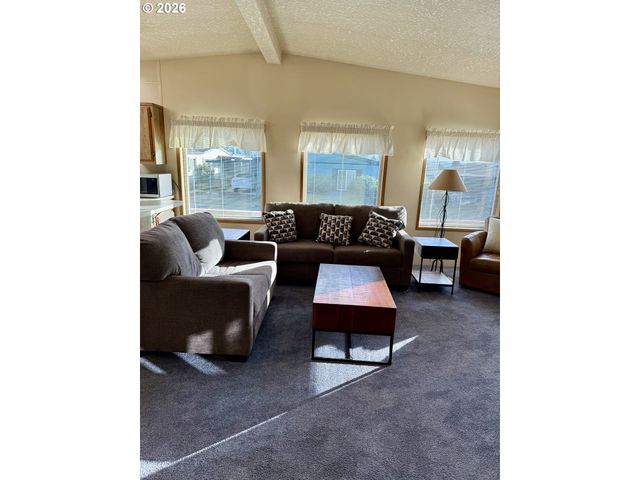 17401 Se 39TH St, Vancouver, WA 98683