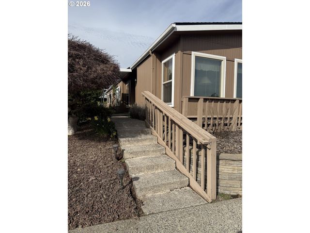 17401 Se 39TH St, Vancouver, WA 98683