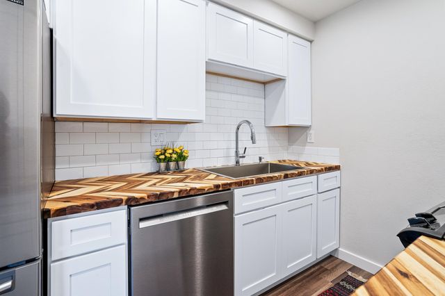 1002 W 7th Ave, Spokane, WA 99204