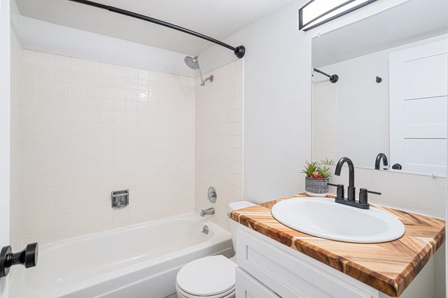 1002 W 7th Ave, Spokane, WA 99204