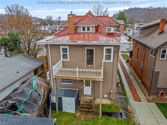 3036 3rd Avenue, Huntington, WV 25701