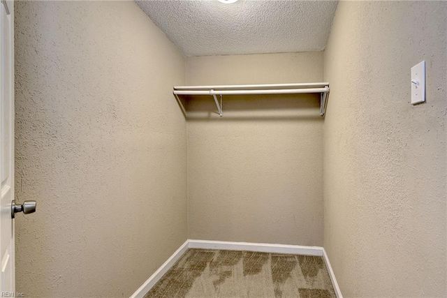 1926 Demetro DR, Hampton, VA 23663