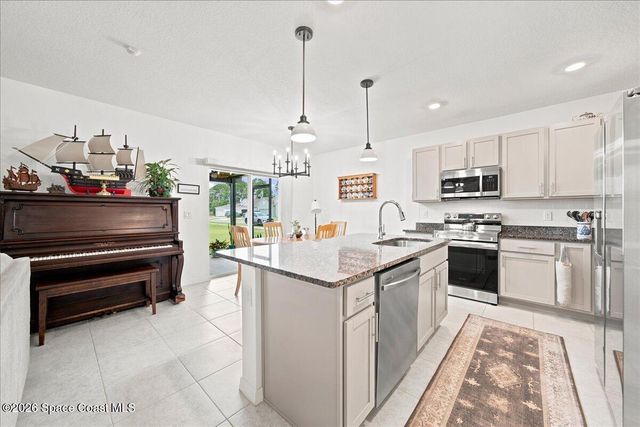 501 Alminar Avenue SE, Palm Bay, FL 32909