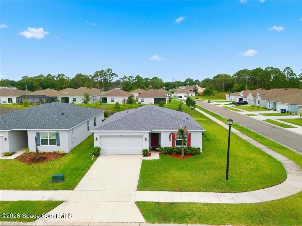 501 Alminar Avenue SE, Palm Bay, FL 32909