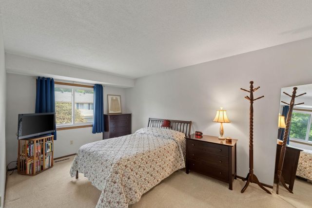 11143 Vessey Circle, Bloomington, MN 55437