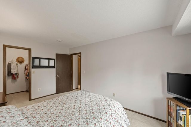 11143 Vessey Circle, Bloomington, MN 55437