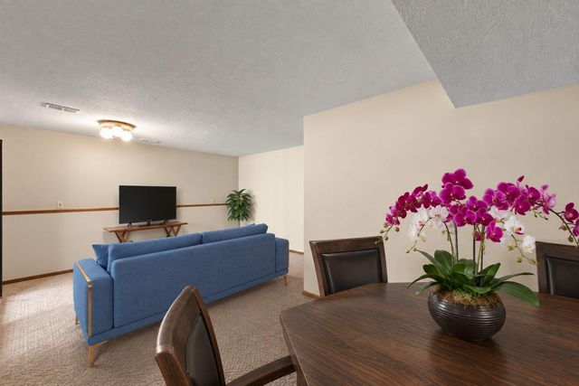 11143 Vessey Circle, Bloomington, MN 55437