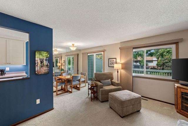 11143 Vessey Circle, Bloomington, MN 55437
