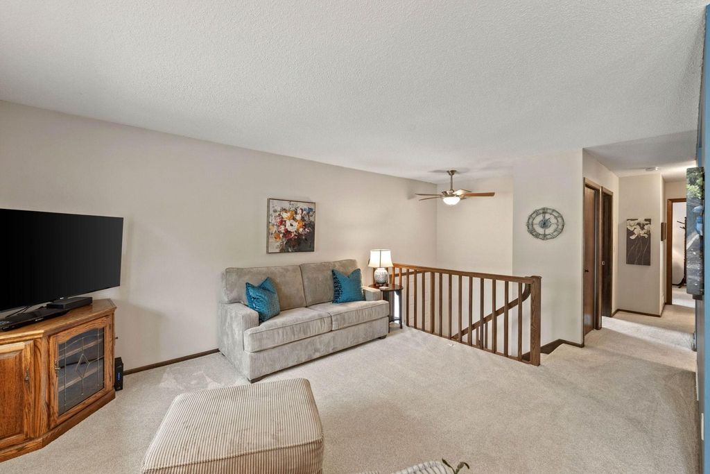 11143 Vessey Circle, Bloomington, MN 55437 — photo 4