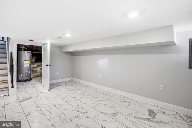 2040 FERNON ST, Philadelphia, PA 19145