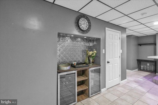 6 LAUREL WOODS DR, Reading, PA 19607