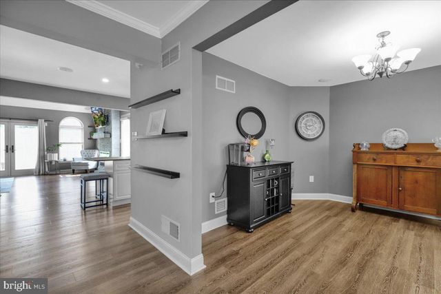 6 LAUREL WOODS DR, Reading, PA 19607