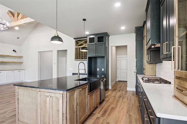 10849 Turkey Trot Trail, Guthrie, OK 73044