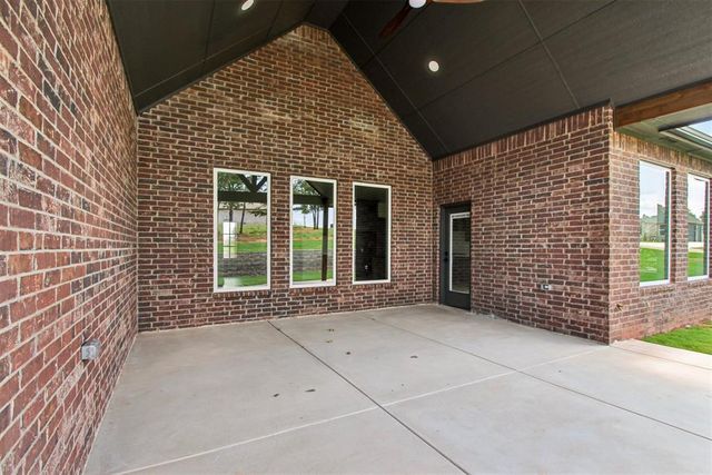 10849 Turkey Trot Trail, Guthrie, OK 73044