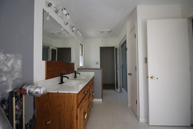 310 Dogwood Dr, Erin, TN 37061