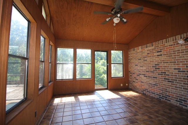 310 Dogwood Dr, Erin, TN 37061