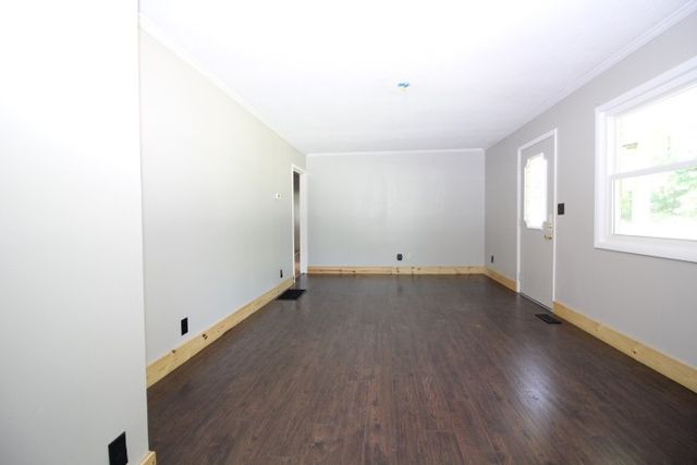 310 Dogwood Dr, Erin, TN 37061