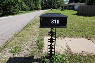 310 Dogwood Dr, Erin, TN 37061