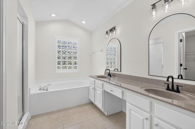 1919 CAPTIVA Drive, Middleburg, FL 32068