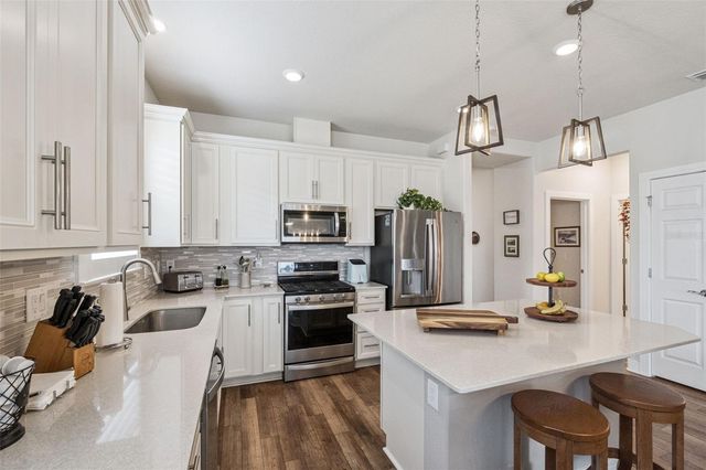 2732 CHERRY BLOSSOM LOOP, St Cloud, FL 34771