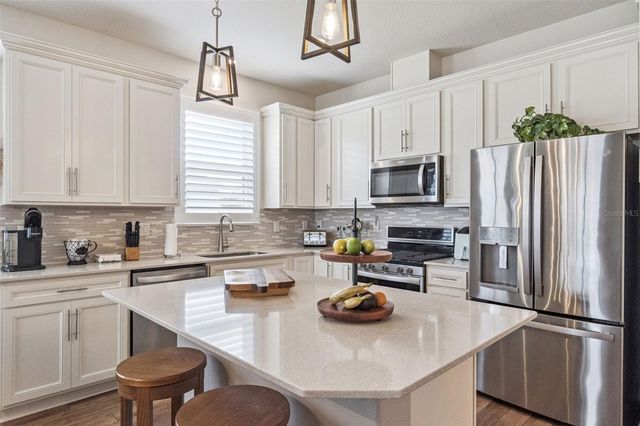 2732 CHERRY BLOSSOM LOOP, St Cloud, FL 34771