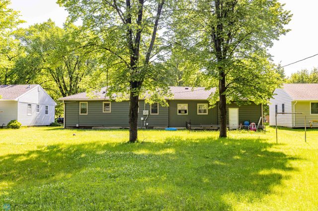 1407 13th Street S, Moorhead, MN 56560