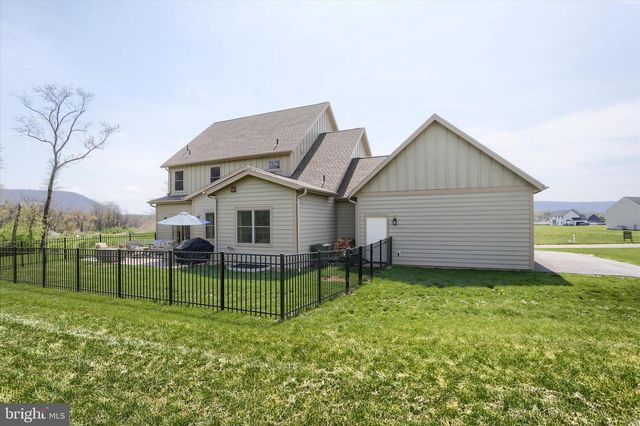 1130 LOTUS PASSAGE, Dauphin, PA 17018